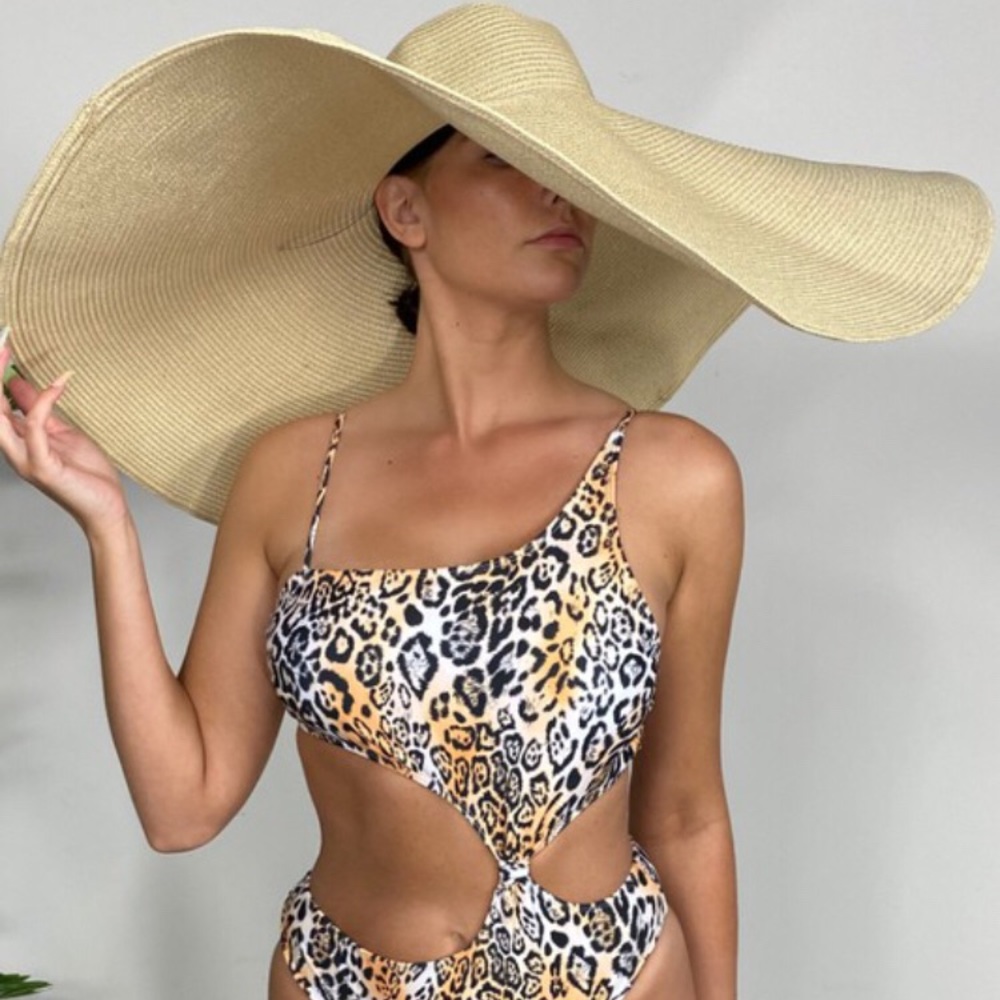 Super Large Wide 12” Brim Tan Hat *BRAND NEW*